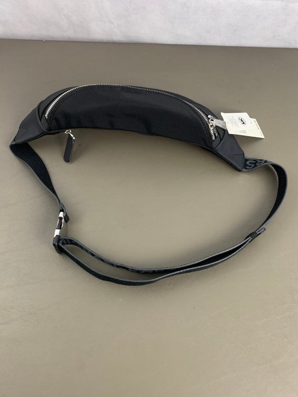 Michael Kors Men's Logo Crossbody Belt Hip Bag Fanny Pack, Black - Picture 4 of 9